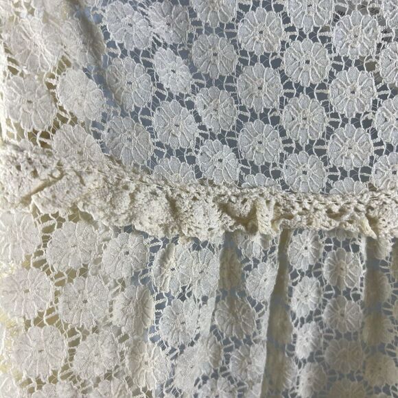 Free People Blouse Ivory Victorian Ruffle Lace Floral JacketCrochet Brass Med. - Picture 13 of 16